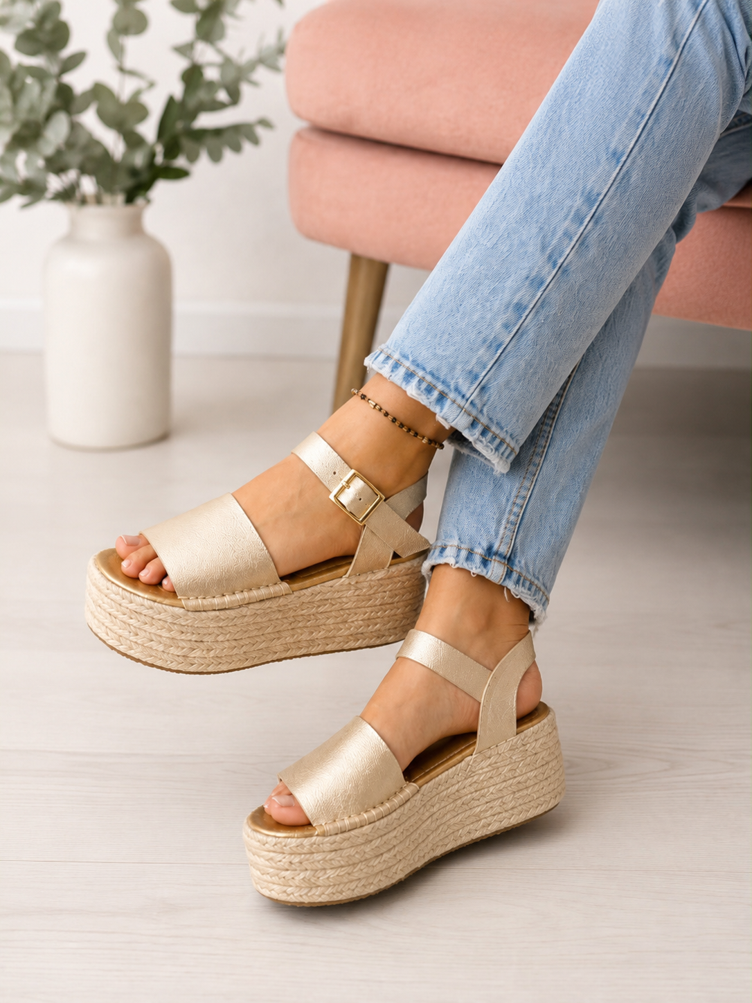 LAURA SANDALS