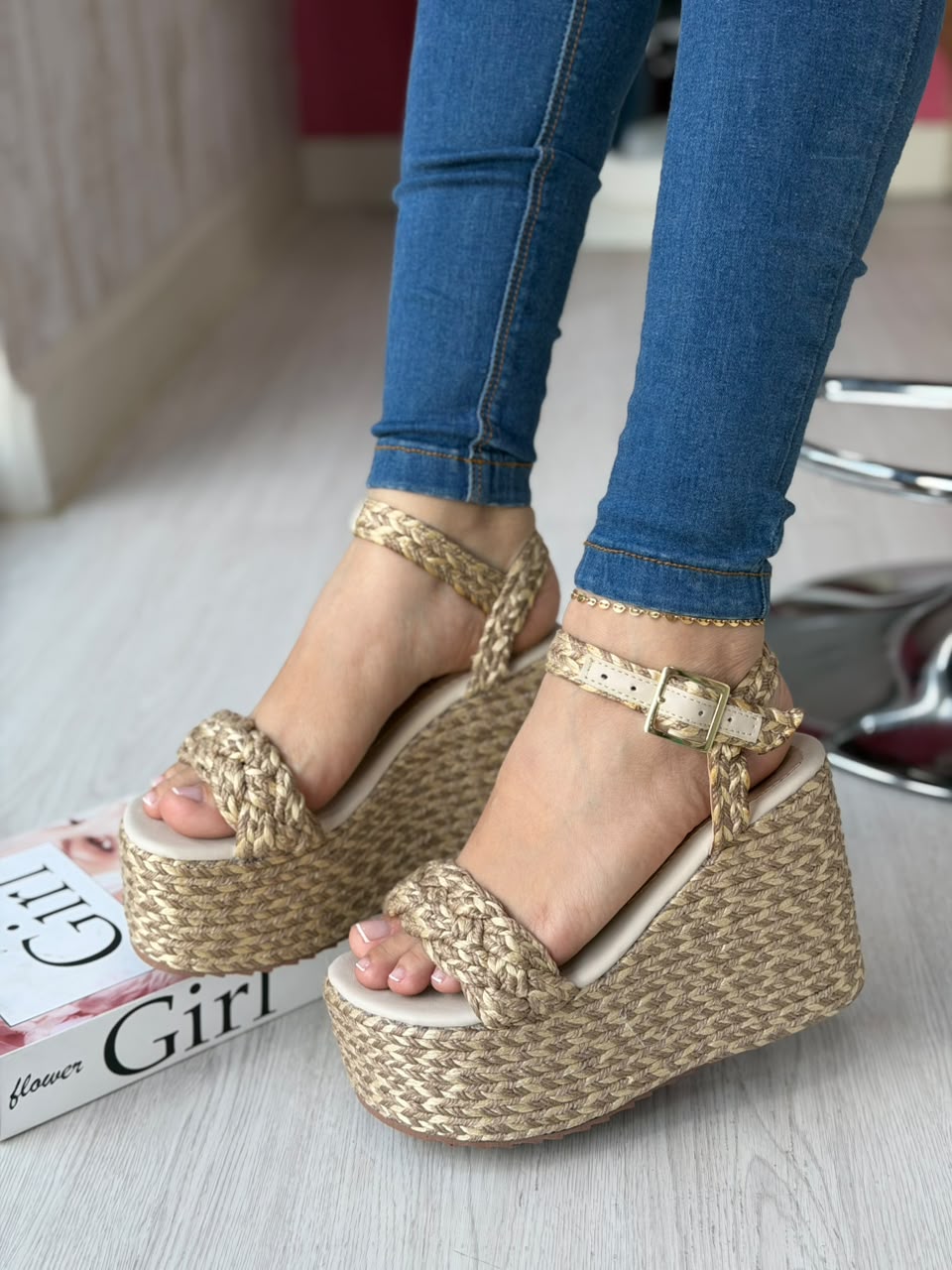 AISHA SANDALS
